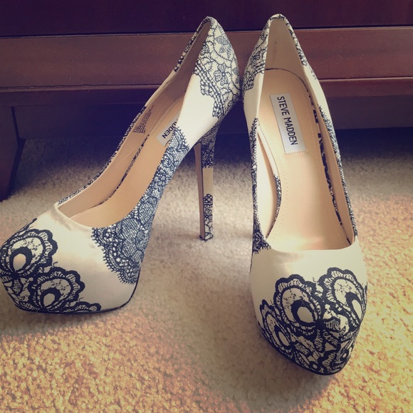 Steve Madden heels - Picture 1 of 6